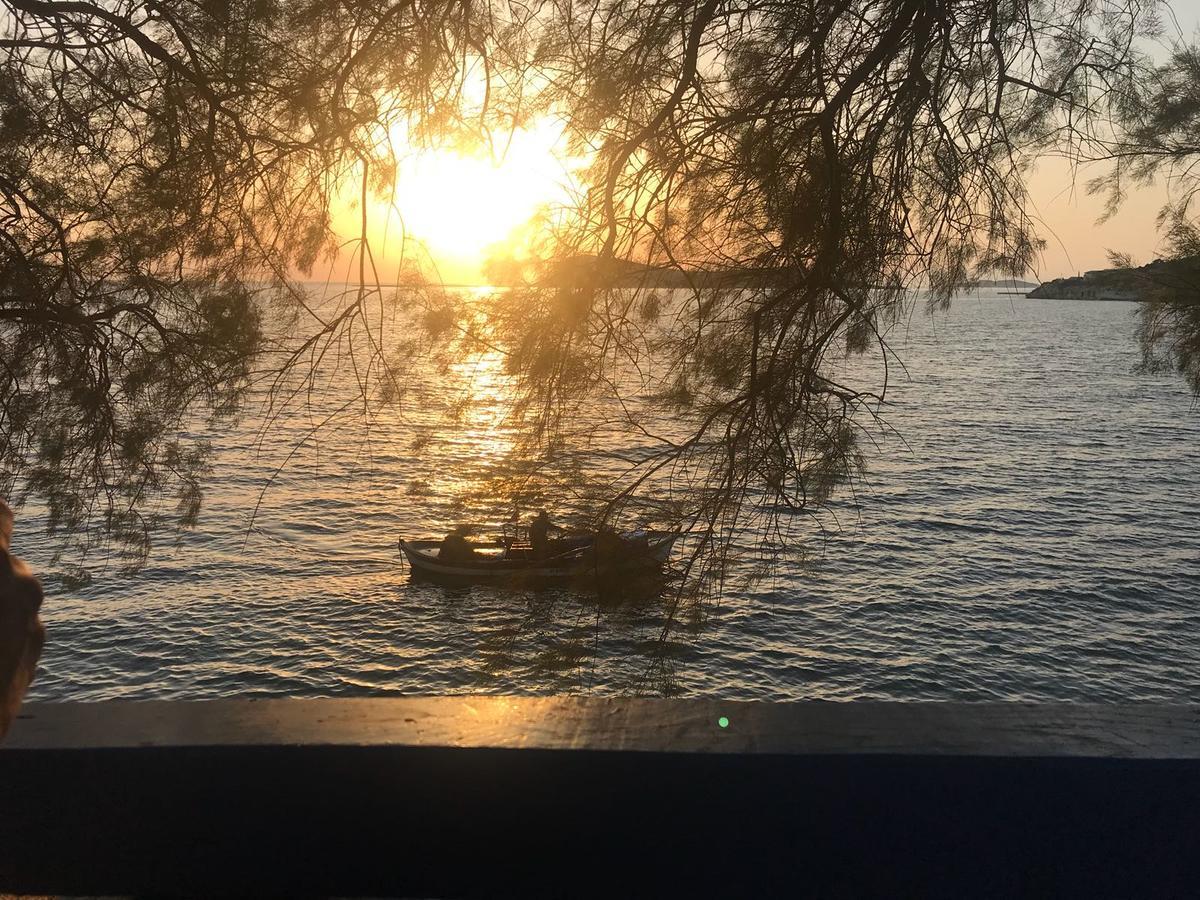 Hotel Leon Foça Dış mekan fotoğraf